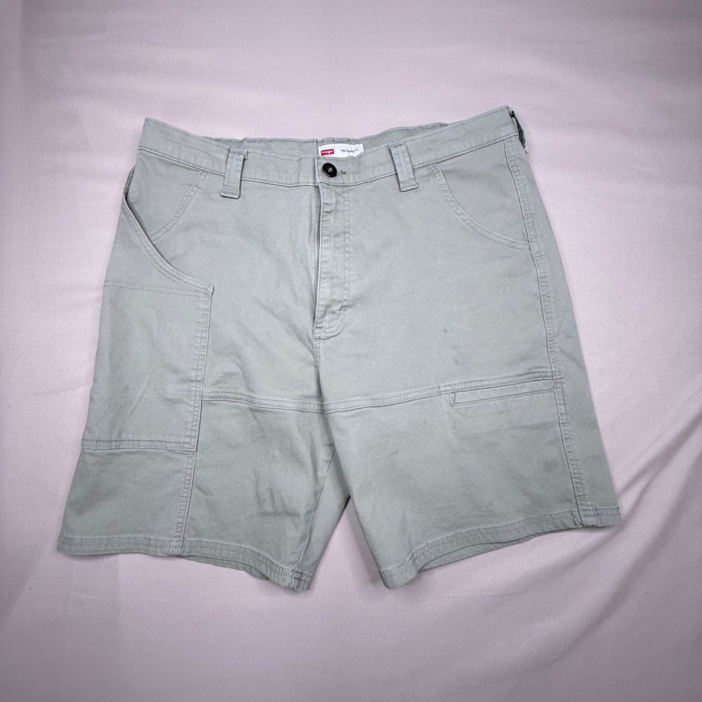 Wrangler Mens Relaxed Fit Corduroy Utility Shorts beige 36x8 112368721